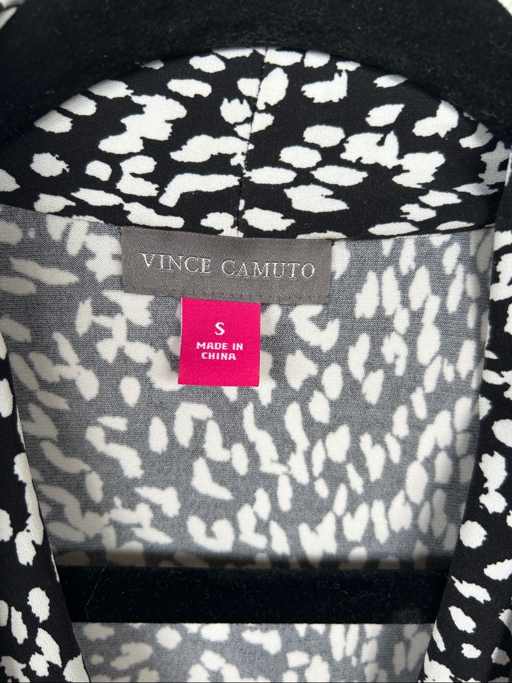 Vince Camuto Sleeveless Top - Picture 3 of 9